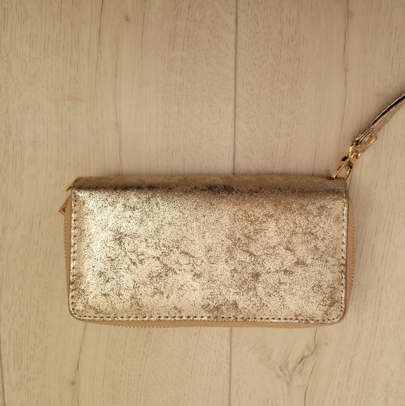 Maurices wallet - Picture 1 of 6